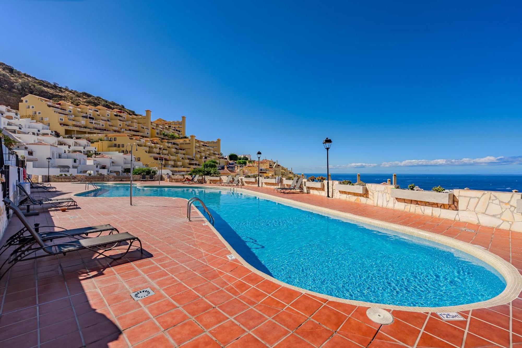 Apartment In Balcon Del Atlantico アデヘ エクステリア 写真