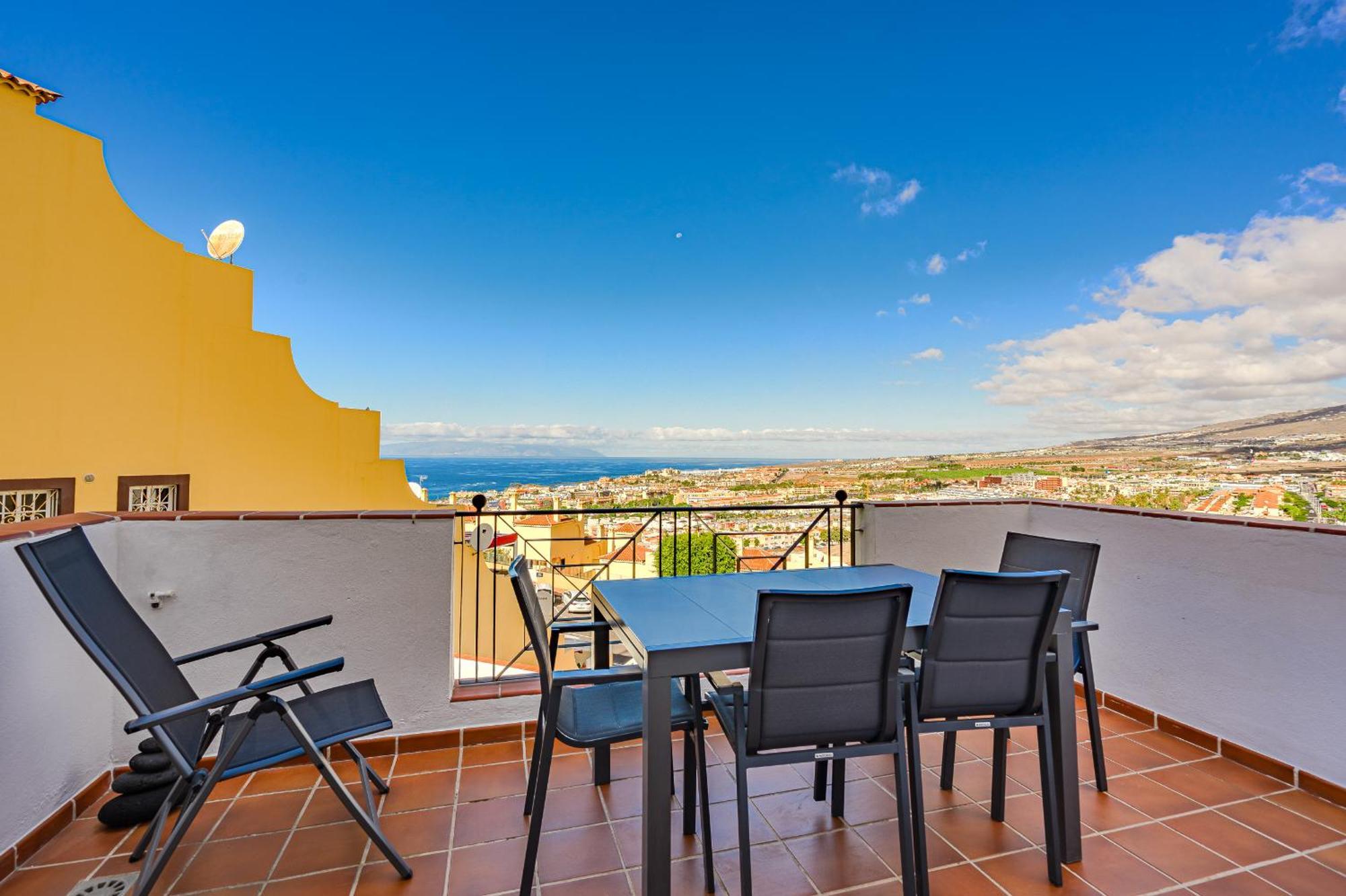 Apartment In Balcon Del Atlantico アデヘ エクステリア 写真